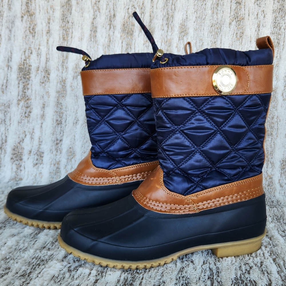 Tommy Hilfiger "Arcadia" Quilted Snow Duck Boot Navy Tan Leather, Women's Size 8